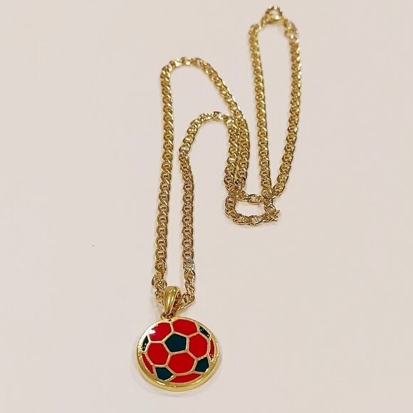 Men's 18k Gold Plated Chain w/pendant - Picture 2 of 3